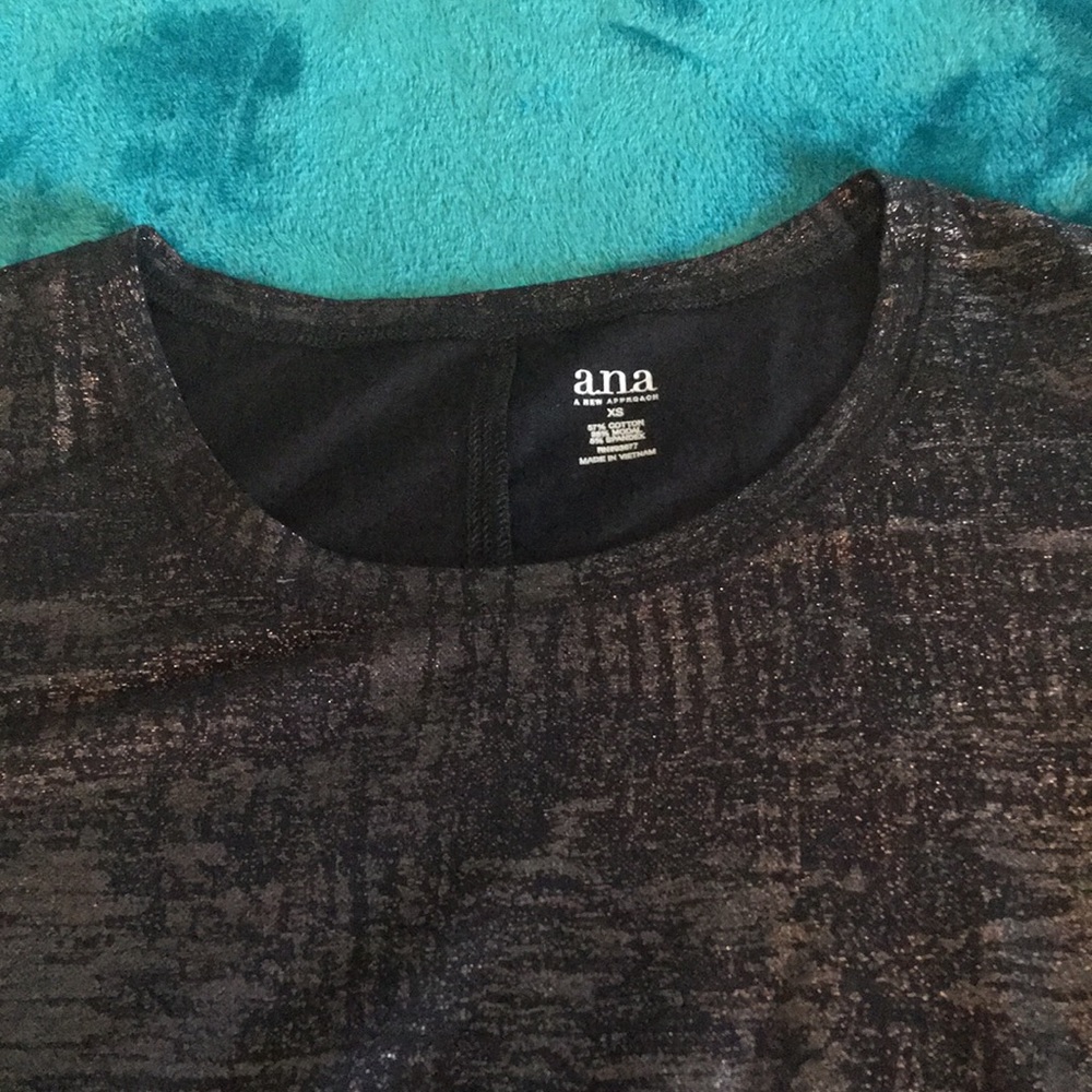 Shirt - Picture 4 of 4